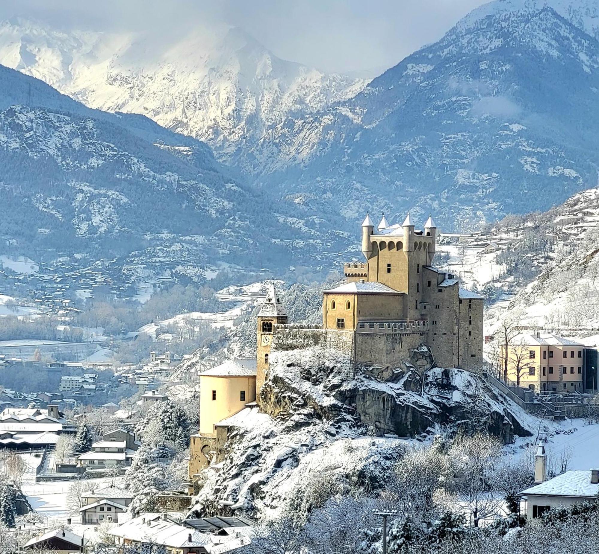 Apartment Cretallaz - Rustic House In Strategic Location With Castle View, Free Parking And Wifi Saint-Pierre