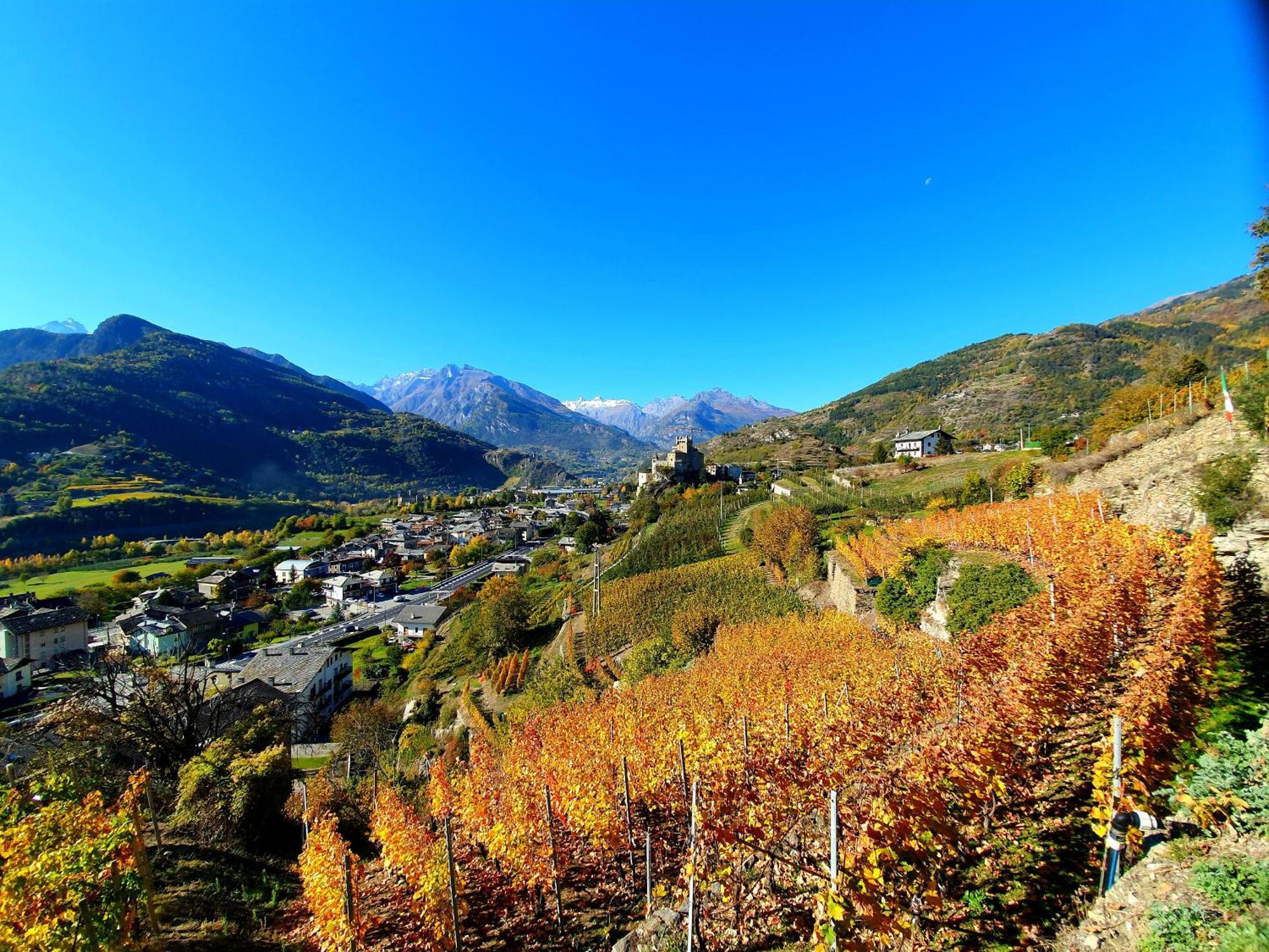 Cretallaz - Rustic House In Strategic Location With Castle View, Free Parking And Wifi Saint-Pierre