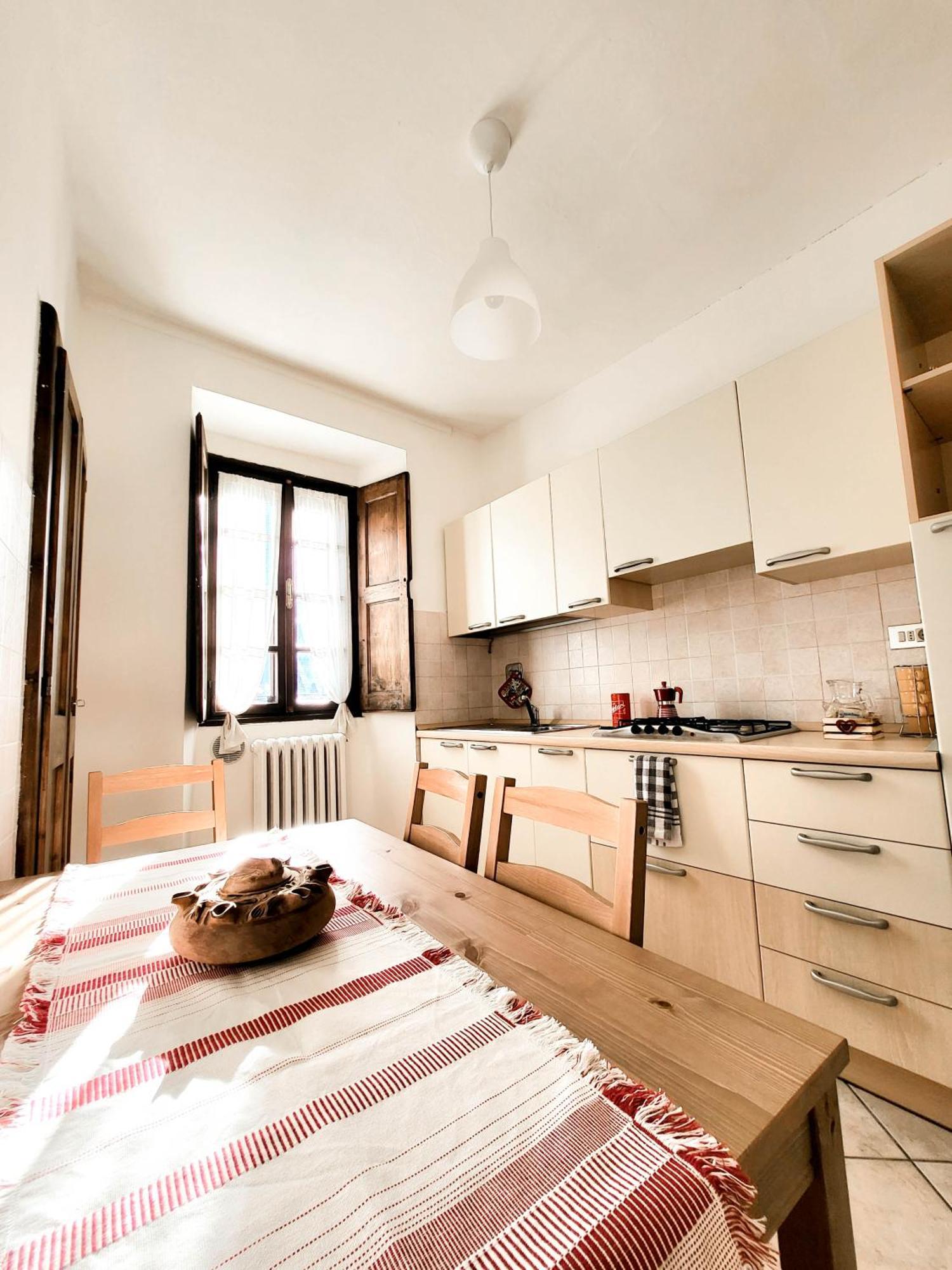 Apartment Cretallaz - Rustic House In Strategic Location With Castle View, Free Parking And Wifi Saint-Pierre